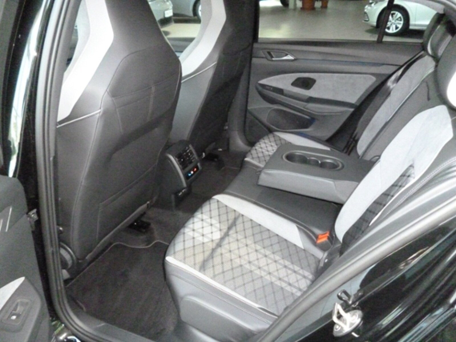 Volkswagen Golf – Bild 9