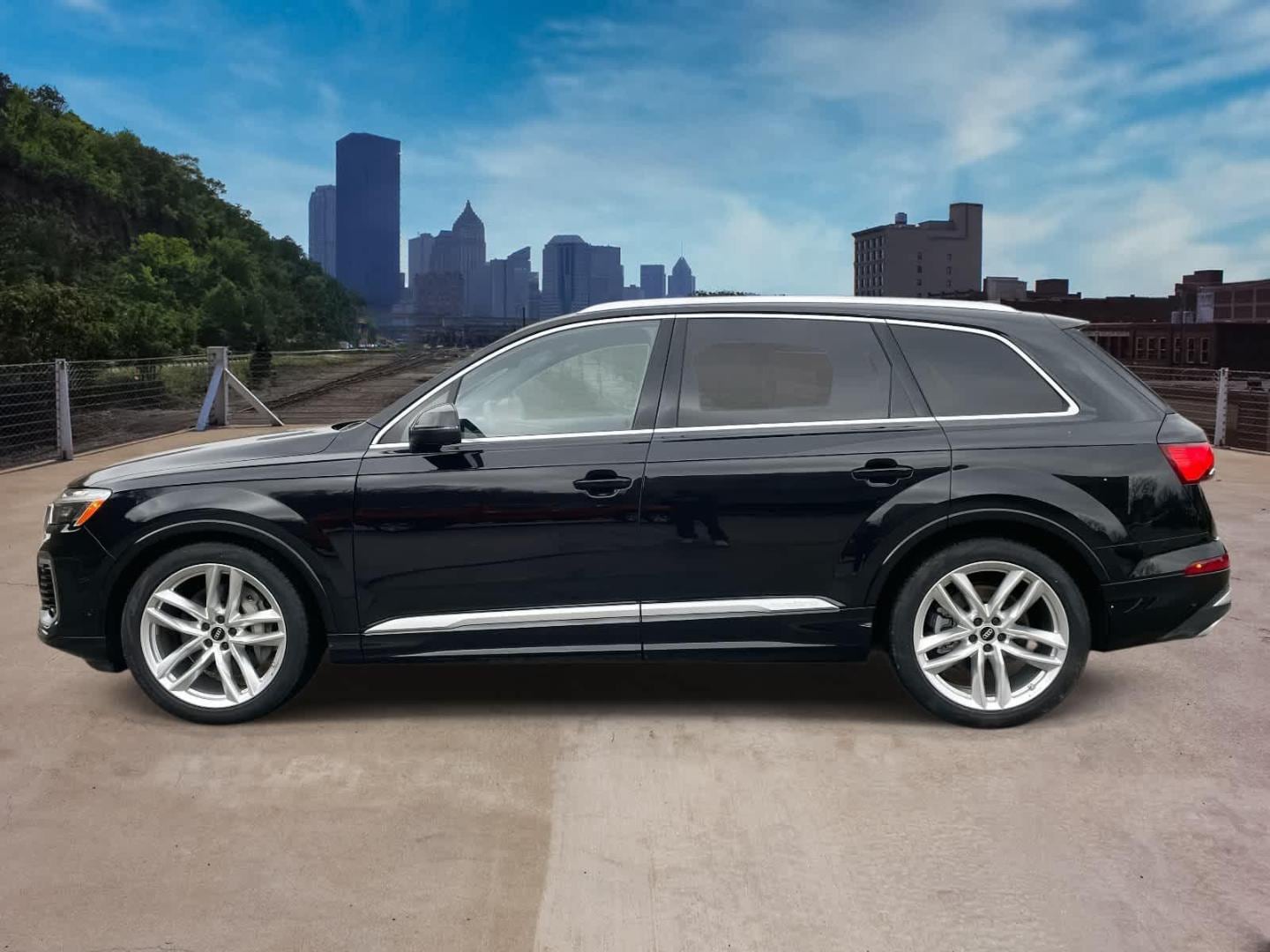 2025 Audi Q7 Premium Plus - Photo 6