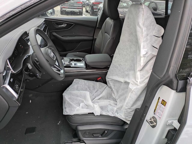 2026 Audi Q8 Premium Plus - Photo 7