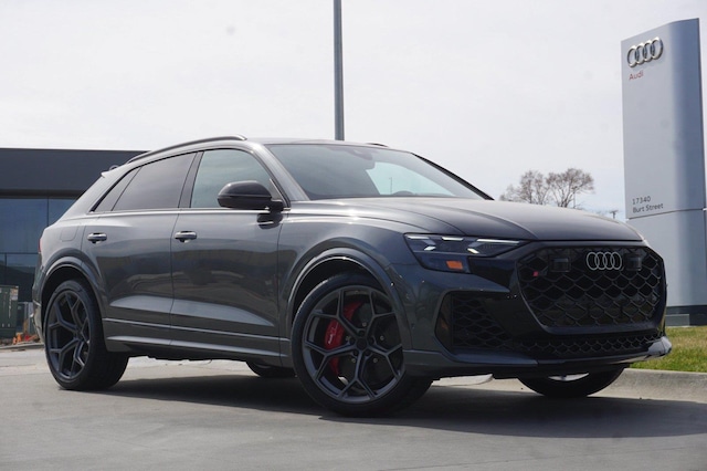 Photo of 2026 Audi RS Q8 SUV performance
