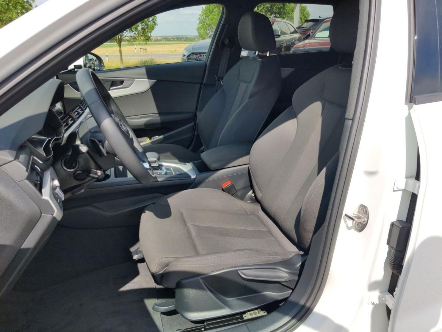 Bild über Audi A4 Avant S line 50 TDI quattro tiptronic - für weitere Informationen kontaktieren Sie den Audi Partner