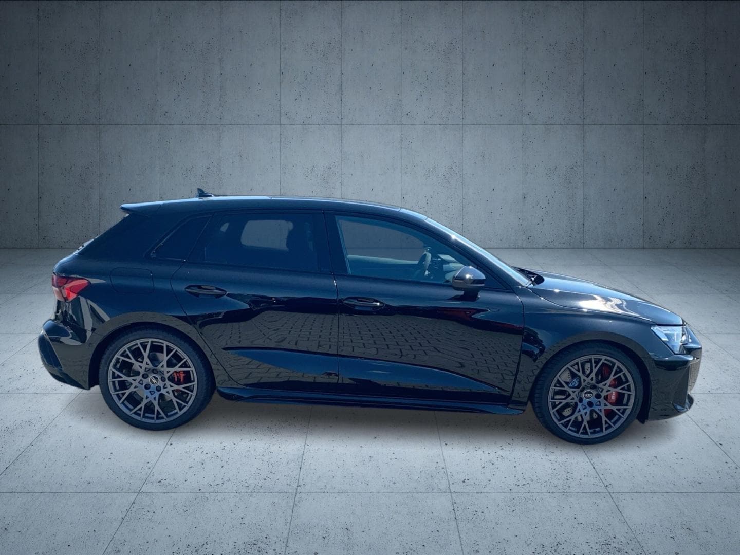 Bild über Audi RS 3 Sportback TFSI quattro 294 kW S tronic - für weitere Informationen kontaktieren Sie den Audi Partner