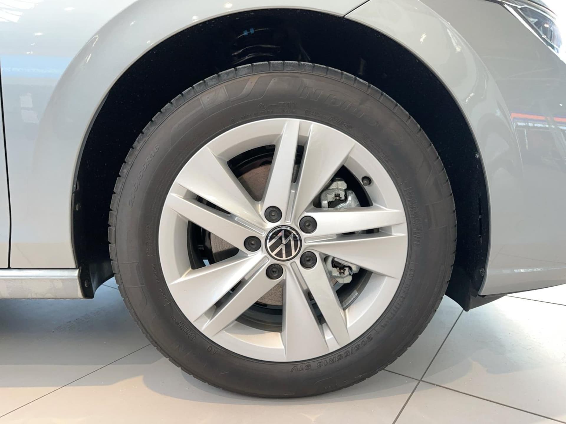 Volkswagen Golf Variant Life