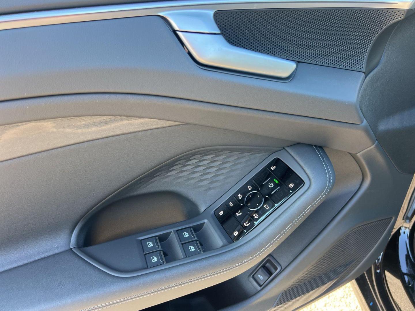 2026 Audi A6 Premium - Photo 16