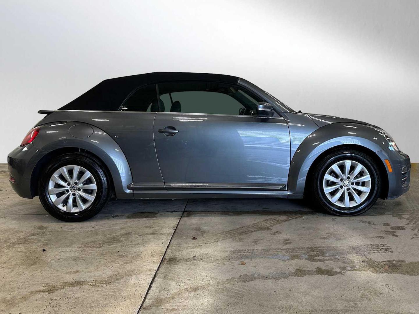 3VW5DAAT9JM505250