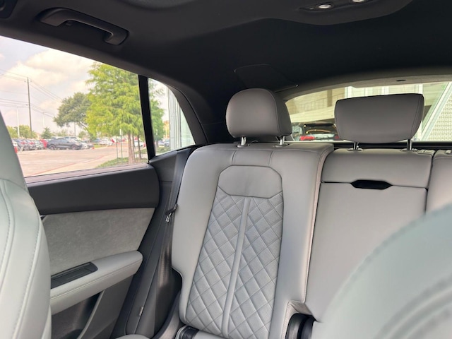 2026 Audi SQ8 Premium Plus - Photo 17