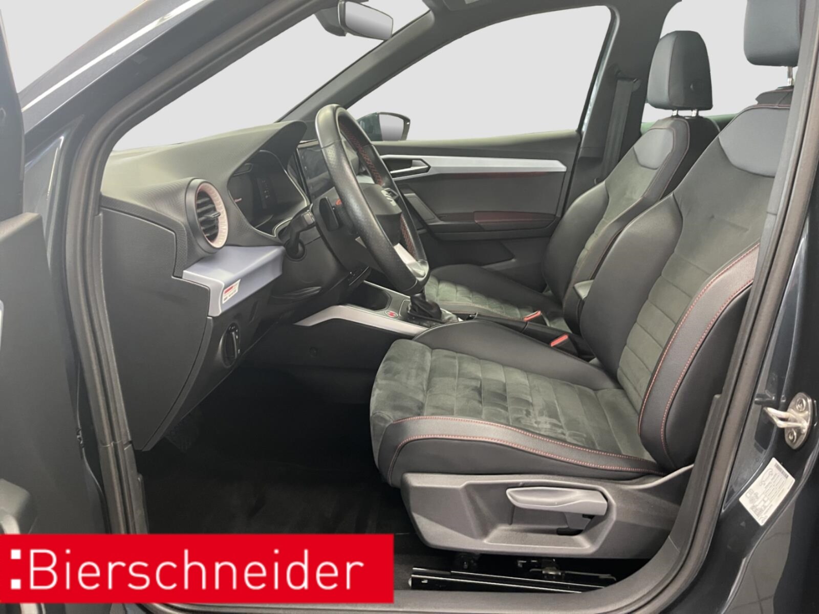 SEAT Arona – Bild 13