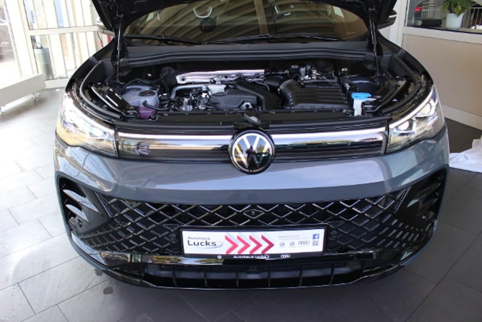 Volkswagen Tiguan – Bild 17