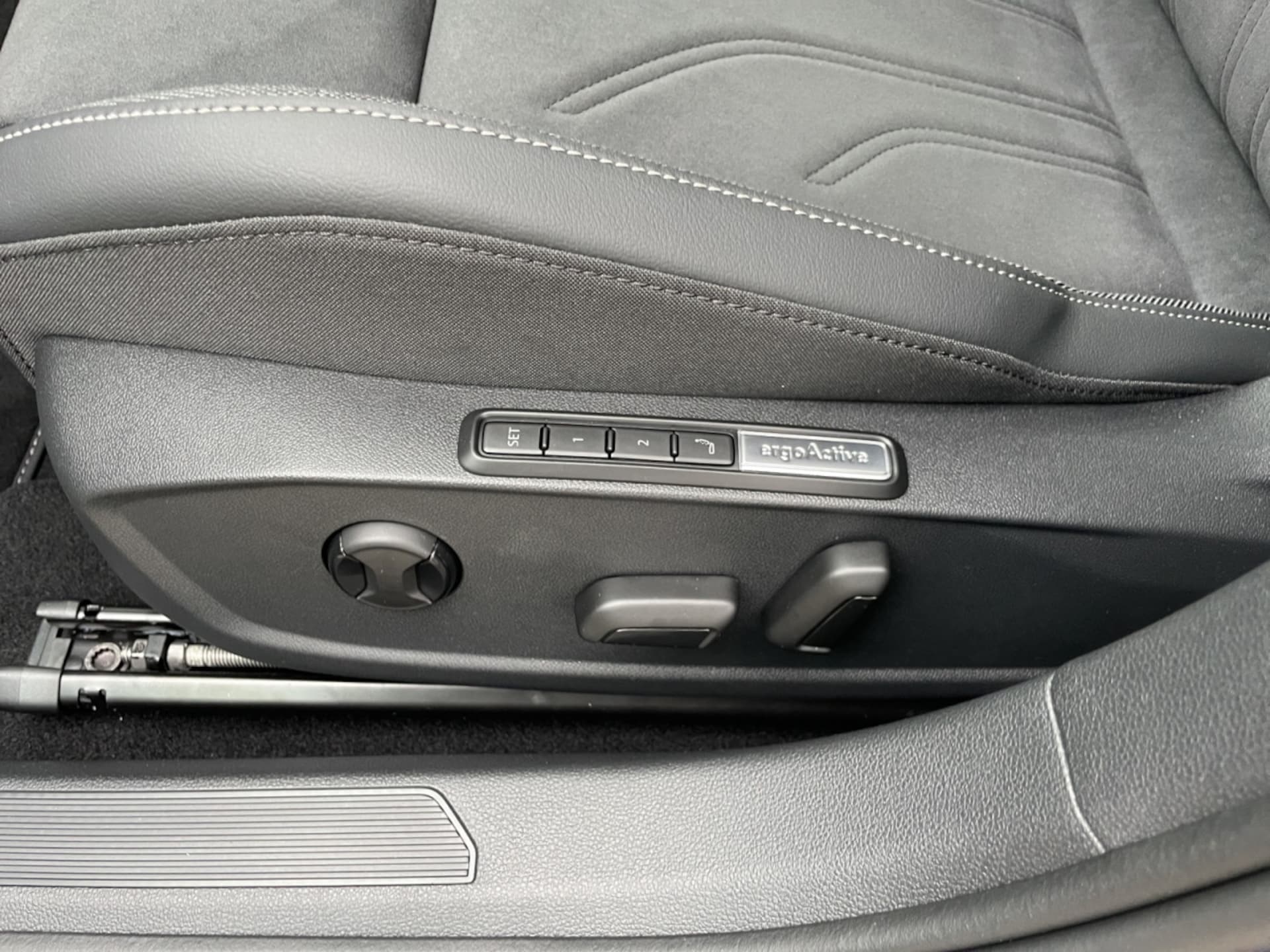 Volkswagen Golf Style