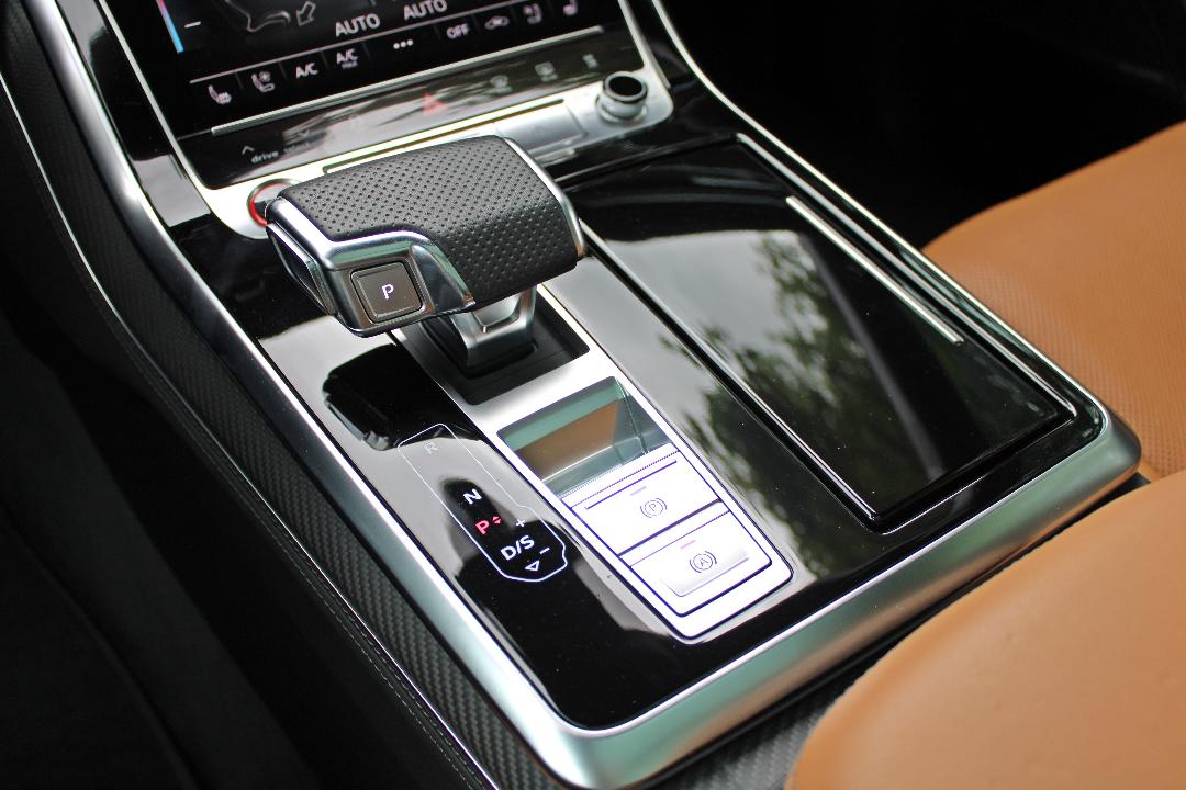 Image about Audi RS Q8 TFSI quattro tiptronic