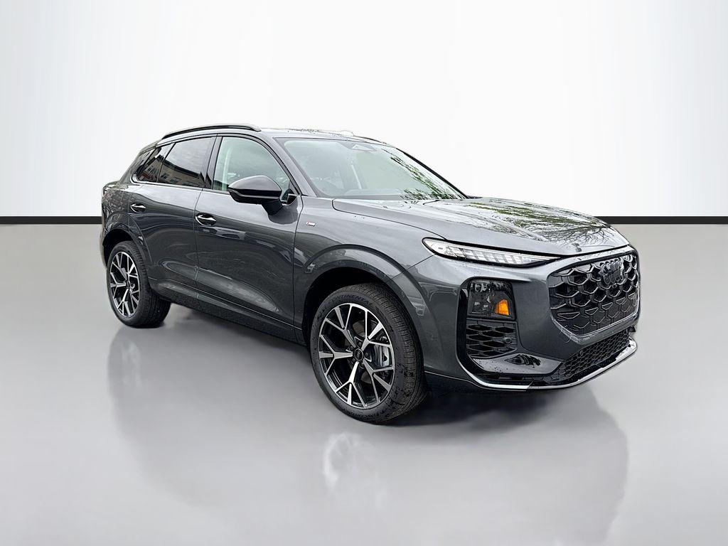 2026 Audi Q3 S line quattro's photo