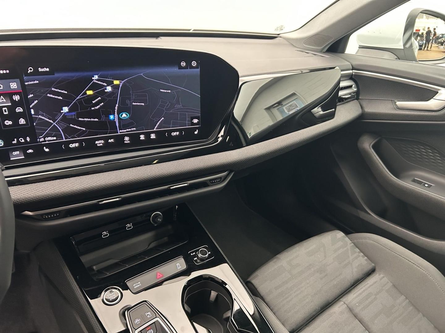 Bild über Audi A5 Avant TDI 150 kW S tronic - für weitere Informationen kontaktieren Sie den Audi Partner