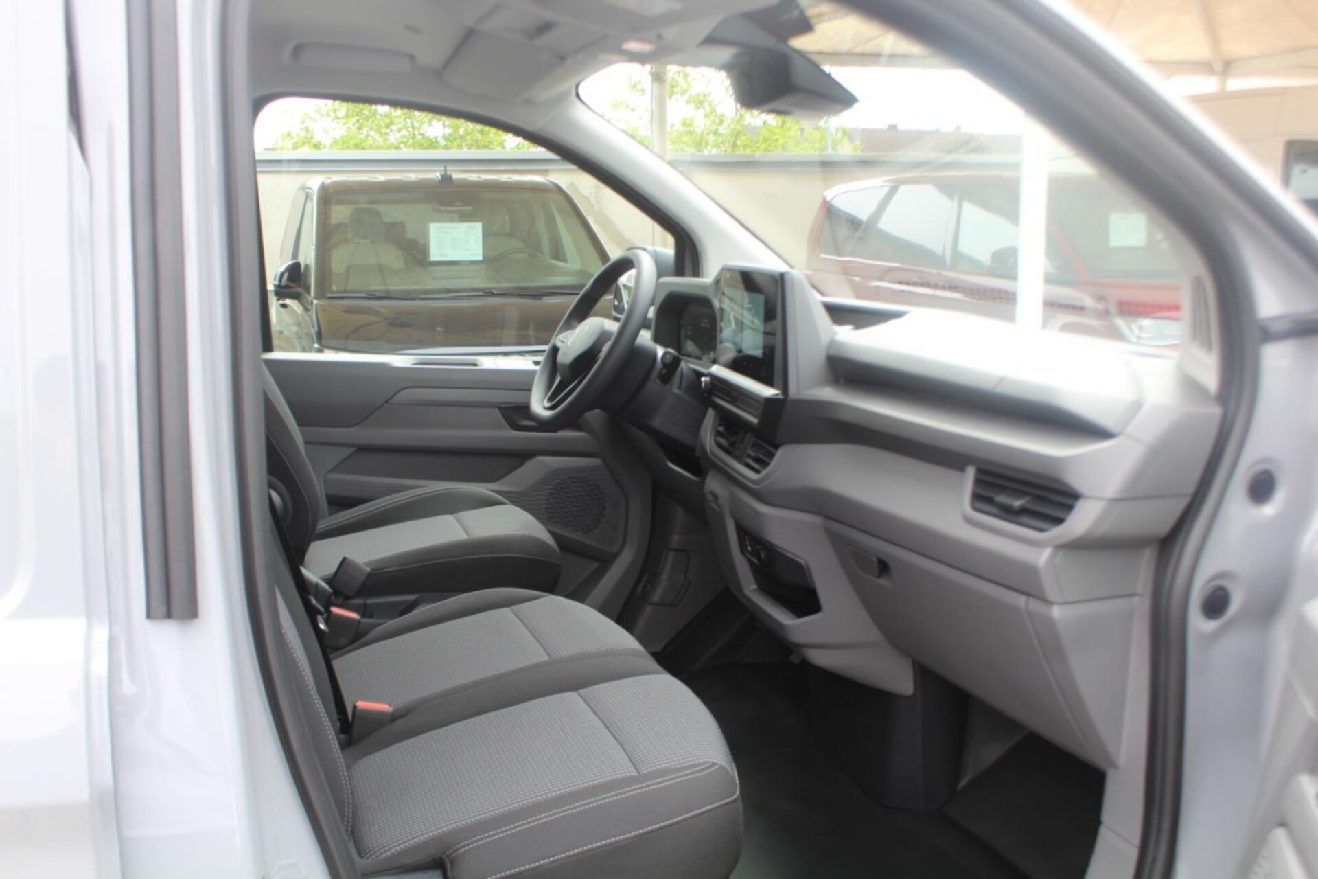 Volkswagen Transporter Kasten langer Radstand