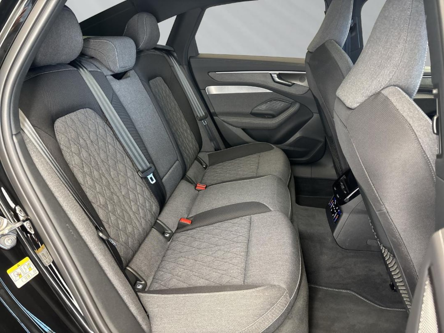 Bild über Audi A6 Limousine edition one TDI quattro 150 kW S tronic - für weitere Informationen kontaktieren Sie den Audi Partner