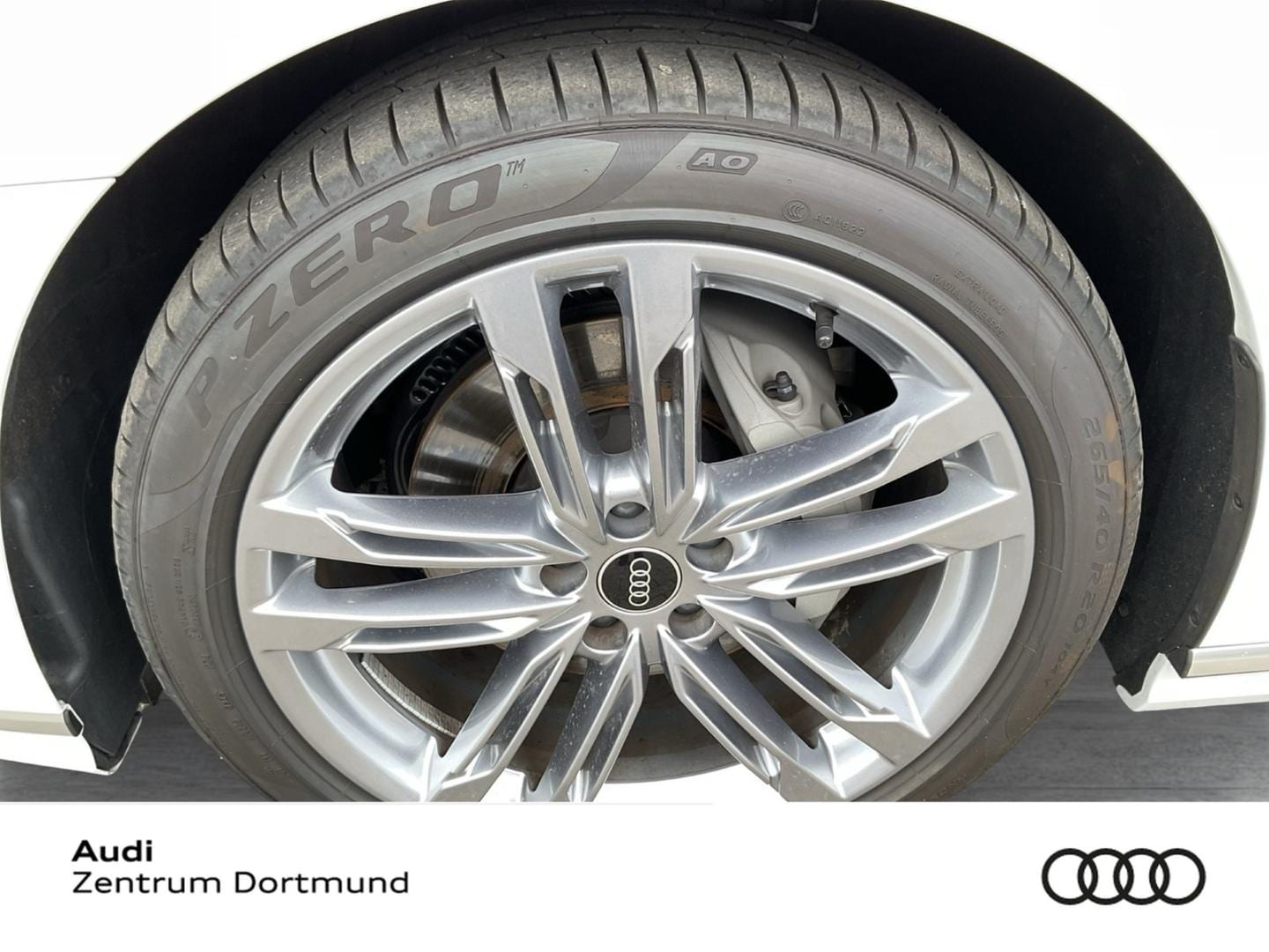 Bild über Audi A8 50 TDI quattro tiptronic - für weitere Informationen kontaktieren Sie den Audi Partner