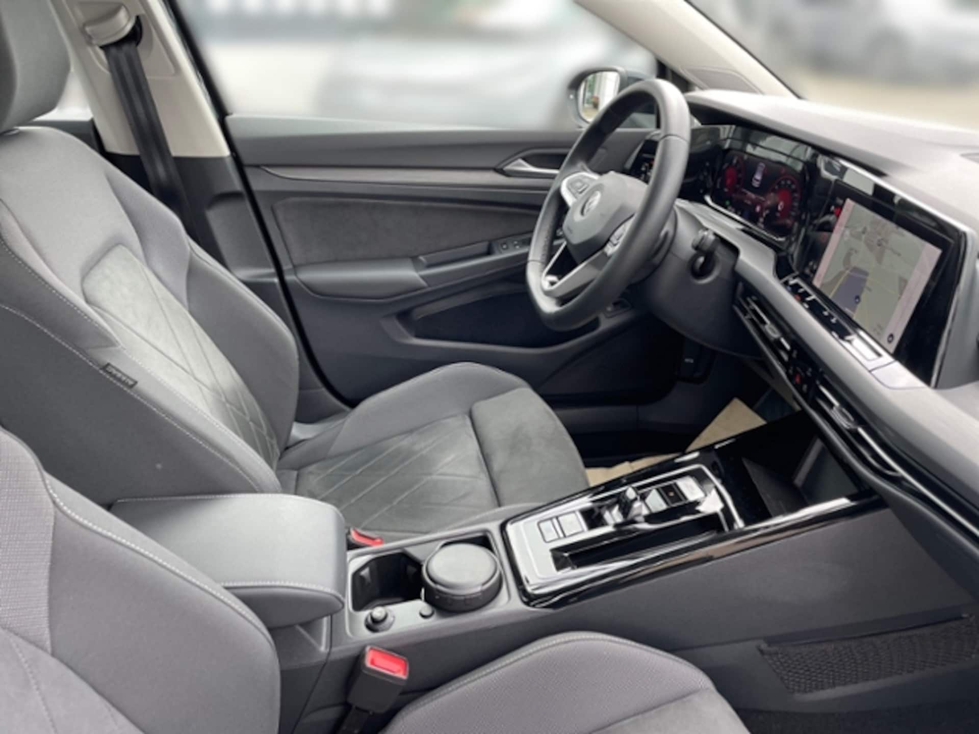 Volkswagen Golf Style