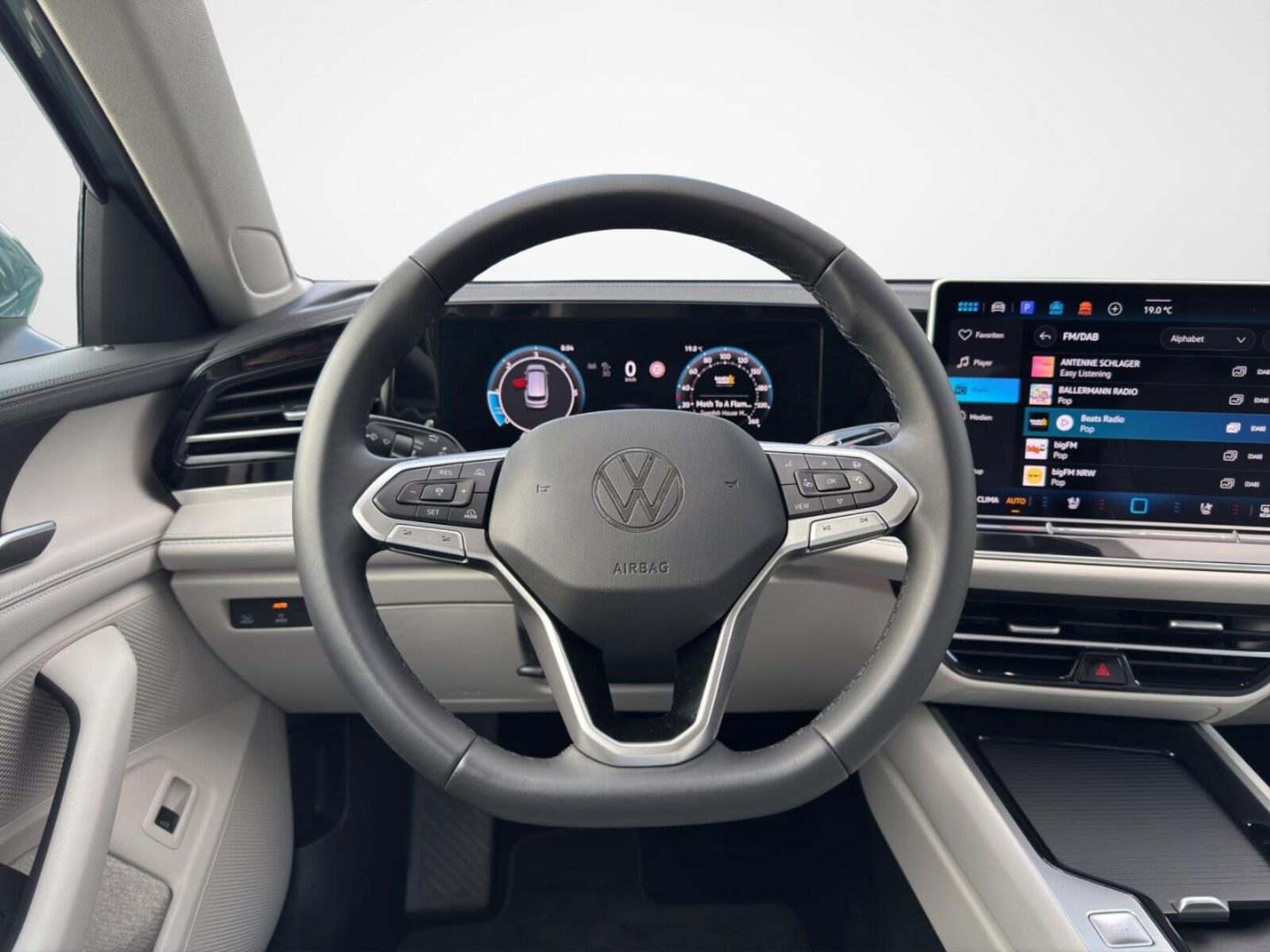 Volkswagen Passat – Bild 10