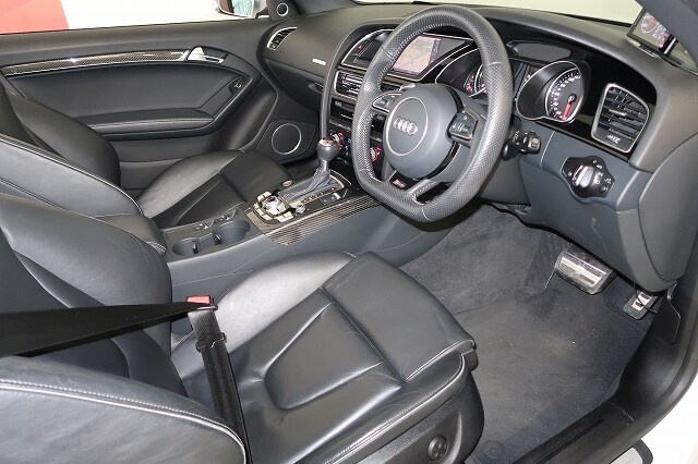 Image about Audi RS 5 Cabriolet RS 5 Cabriolet 4.2 FSI quattro	331(450)	kW(PS)	S tronic