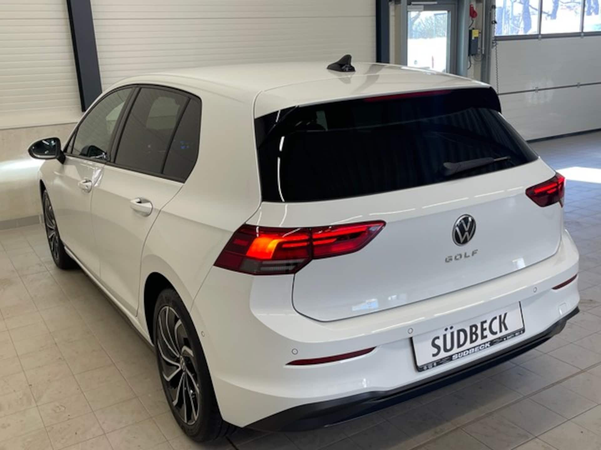 Volkswagen Golf Life
