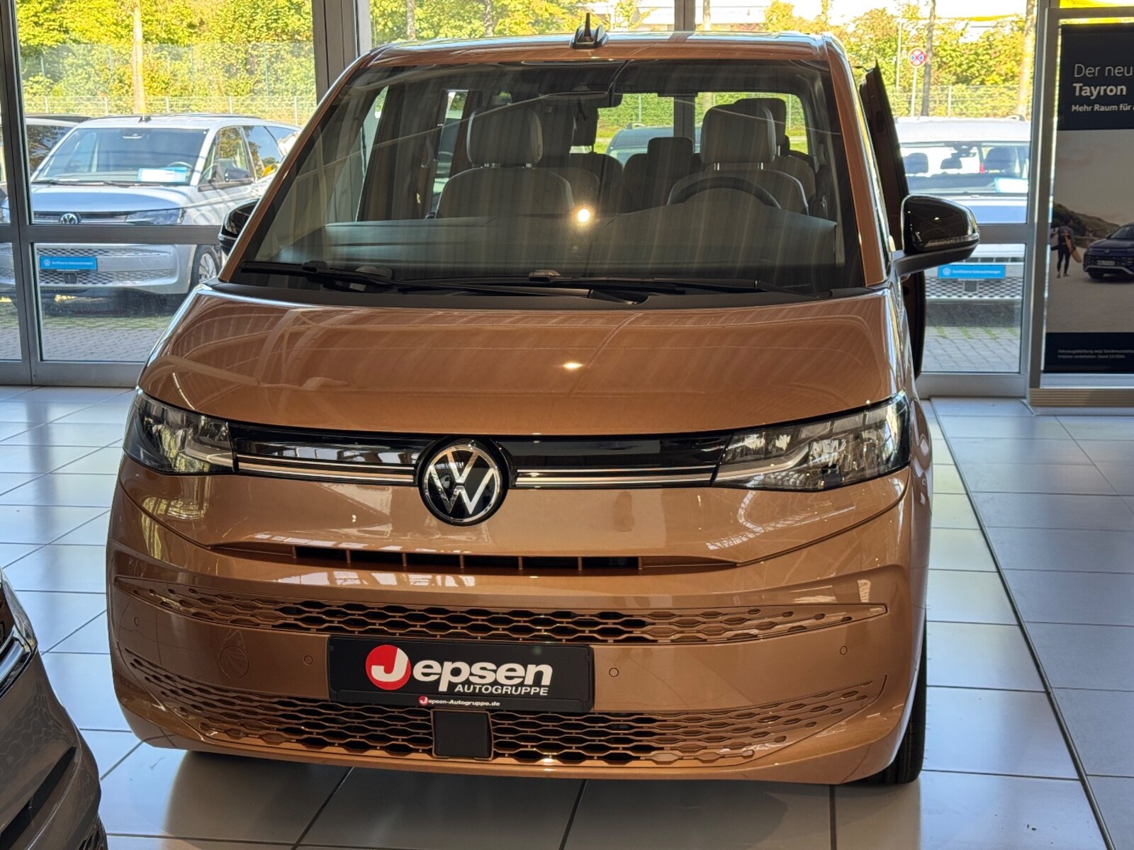 Volkswagen Multivan Langversion – Bild 3