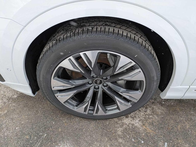 2026 Audi Q8 Premium Plus - Photo 25