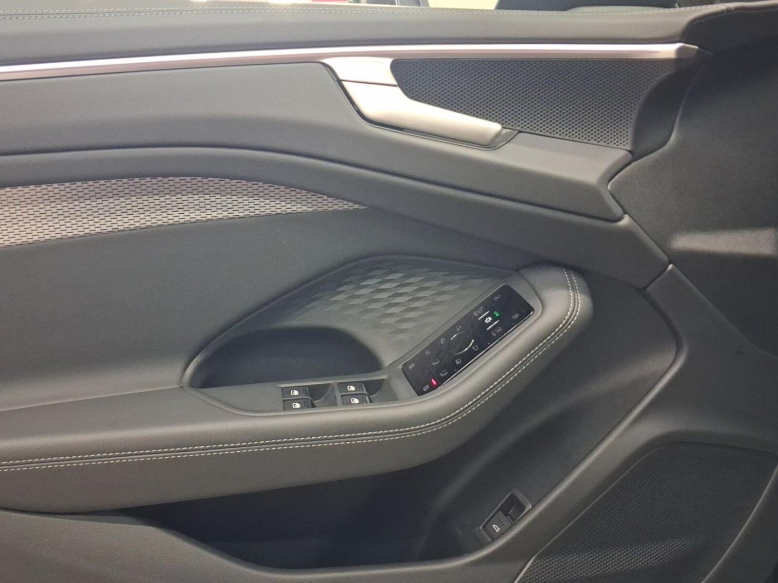 Audi A6 Avant – Bild 8