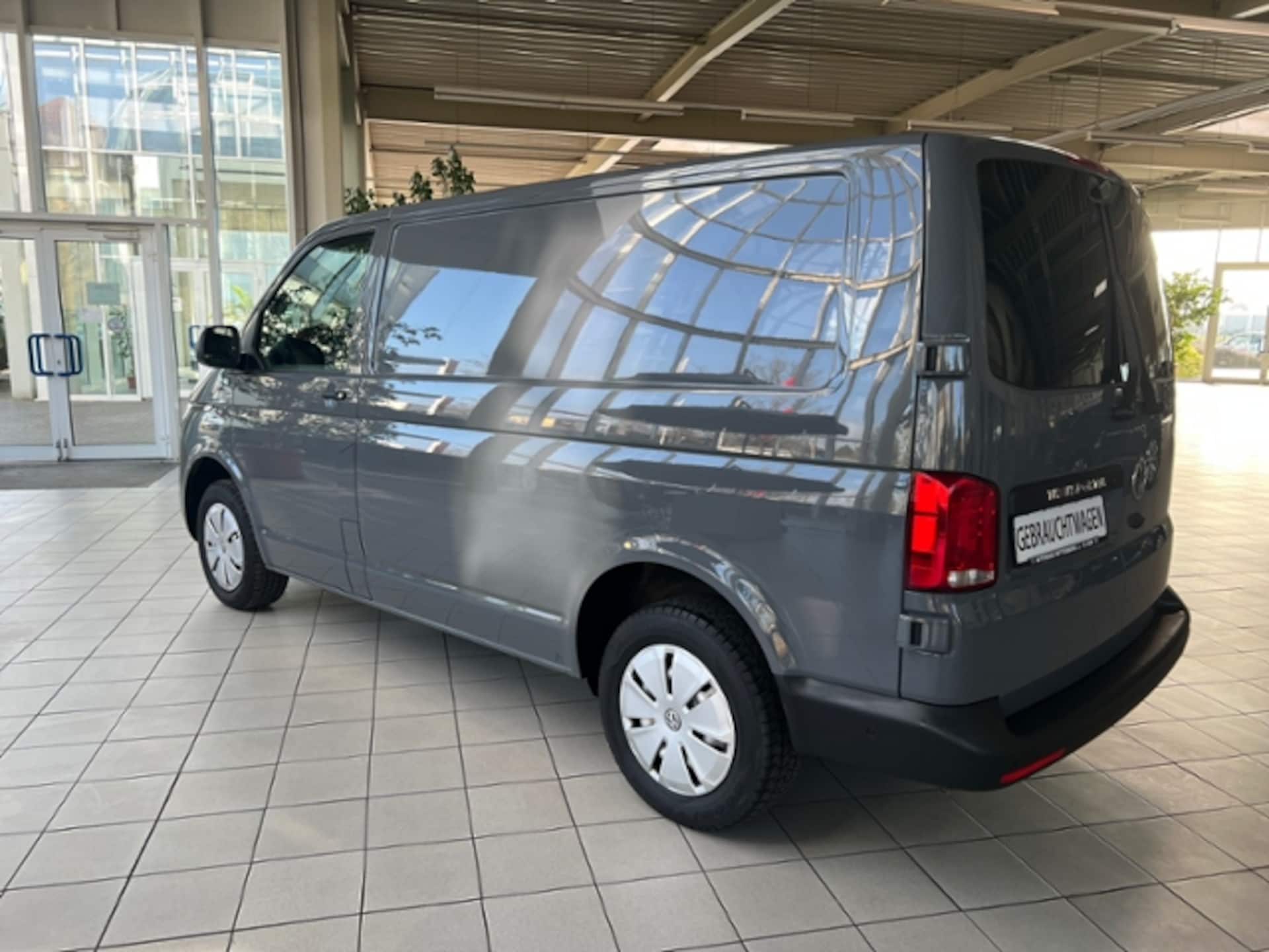 Volkswagen T6.1 Transporter Kasten kurzer Radstand