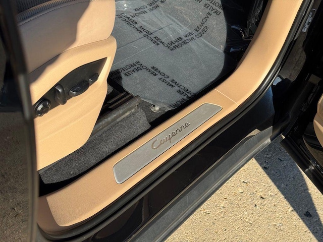 2023 Porsche Cayenne Base - Photo 31