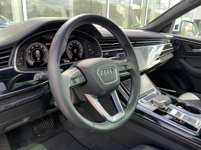 2025 Audi Q8