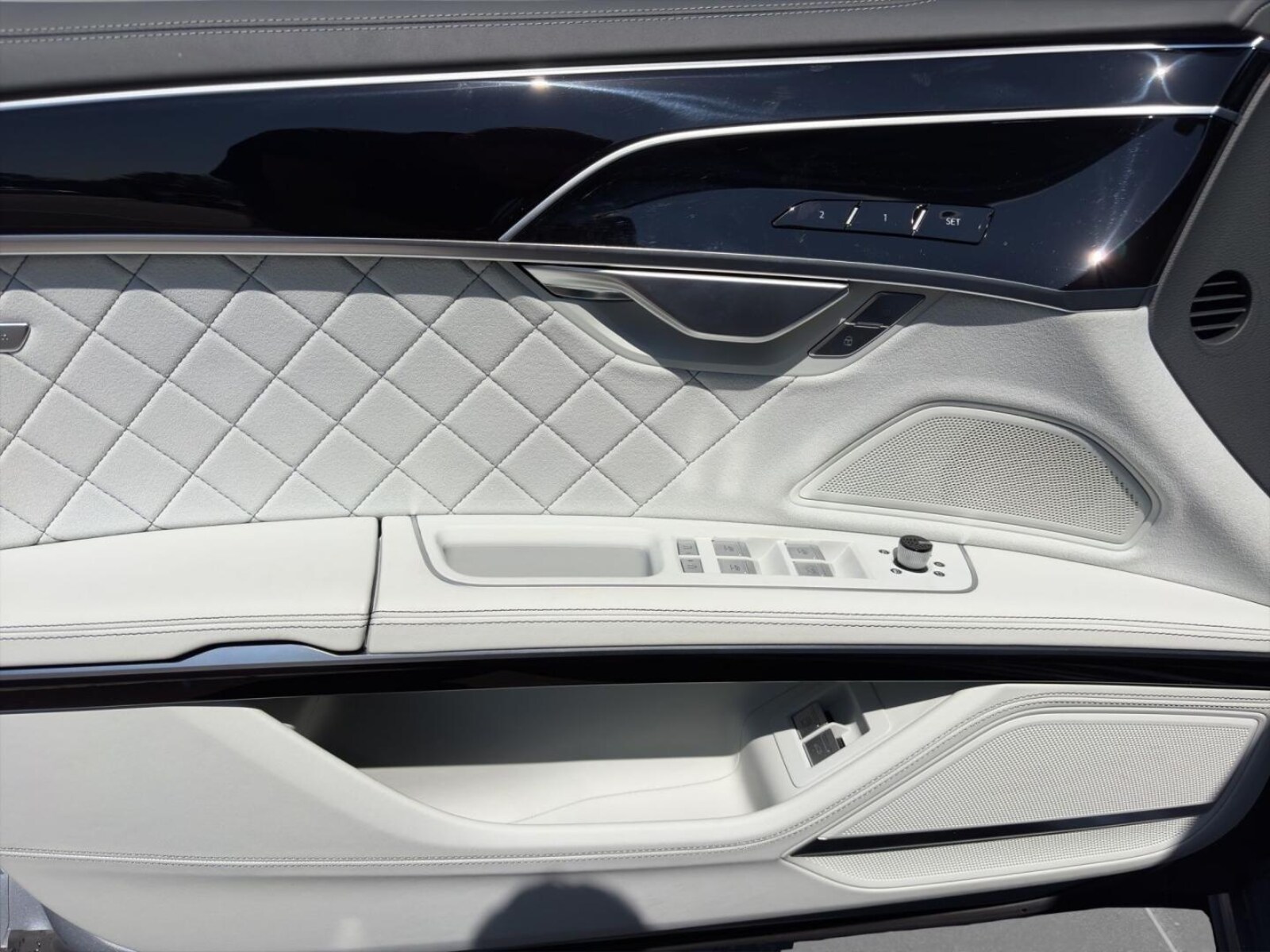 Audi A8 L – Bild 13