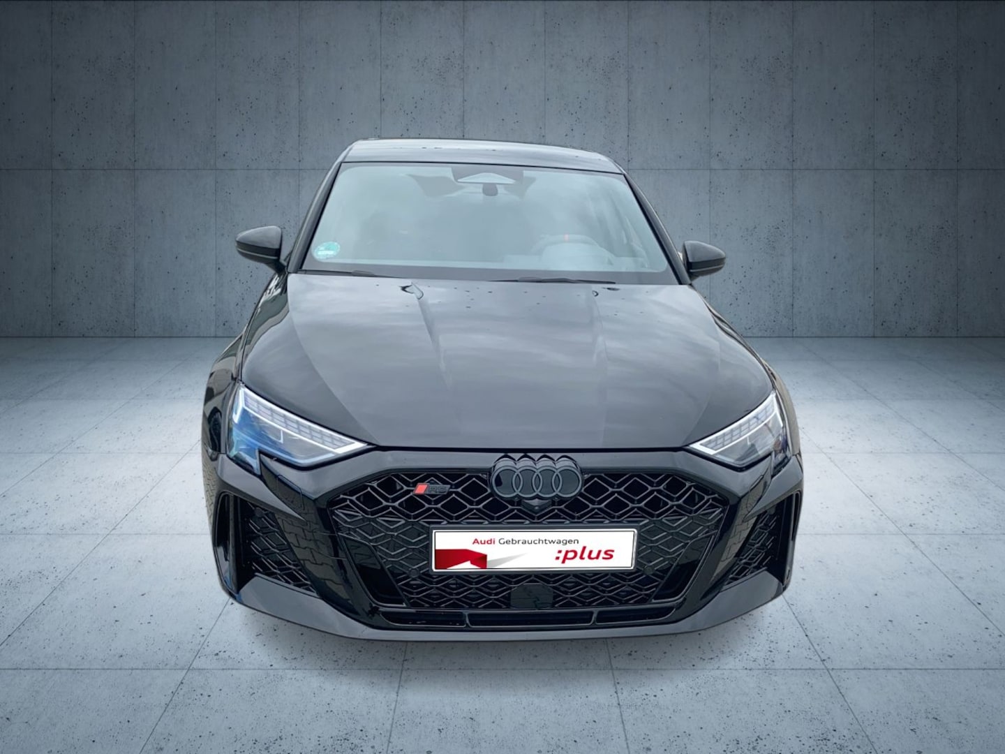 Bild über Audi RS 3 Sportback TFSI quattro 294 kW S tronic - für weitere Informationen kontaktieren Sie den Audi Partner