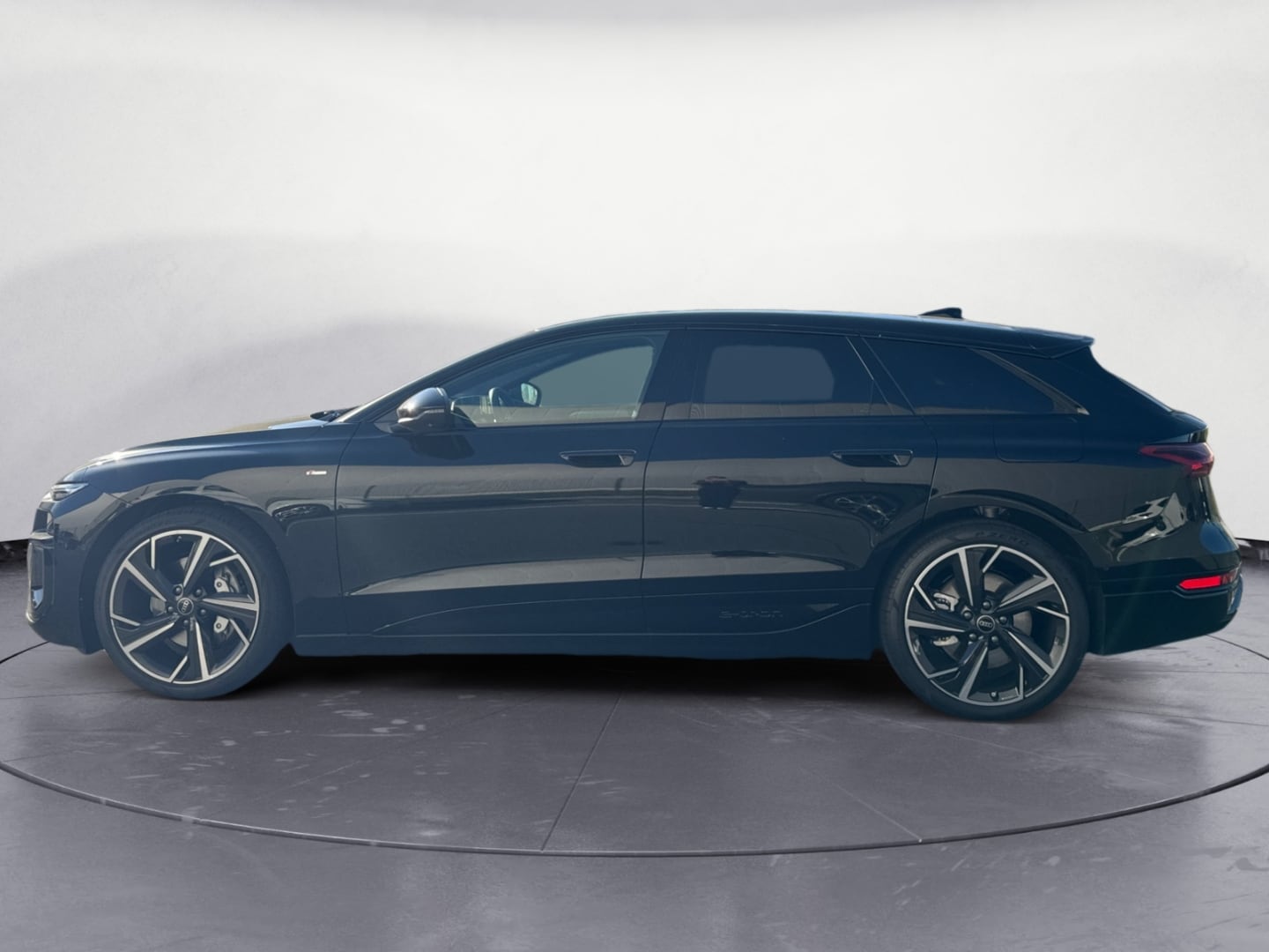 Bild über Audi A6 Avant e-tron S line business e-tron performance 270 kW - für weitere Informationen kontaktieren Sie den Audi Partner