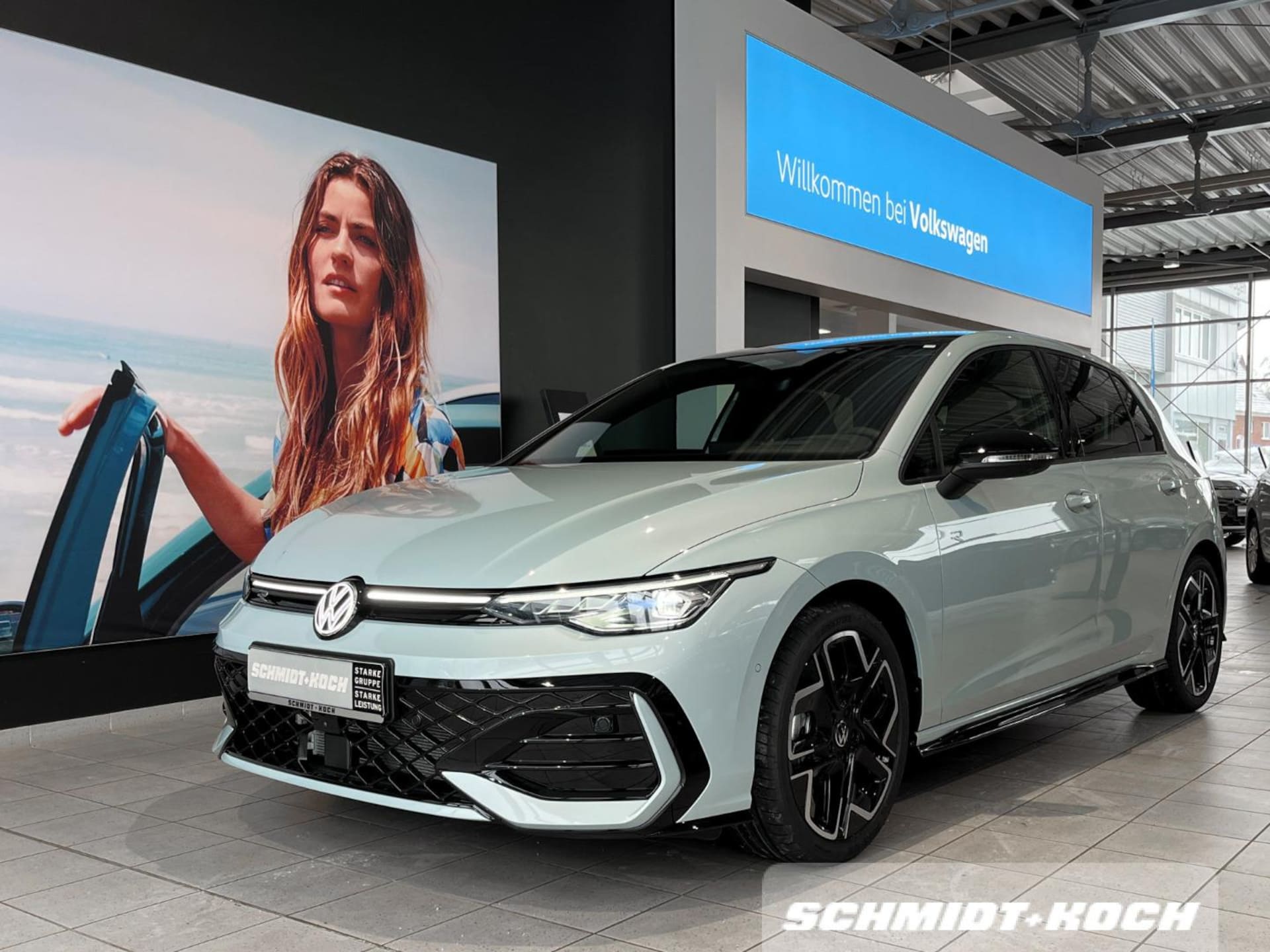 Volkswagen Golf R-Line