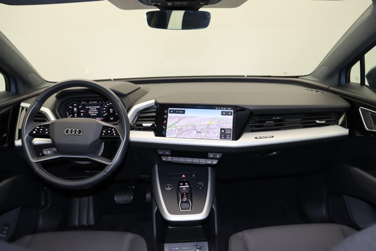 Bild über Audi Q4 e-tron 40 e-tron - für weitere Informationen kontaktieren Sie den Audi Partner