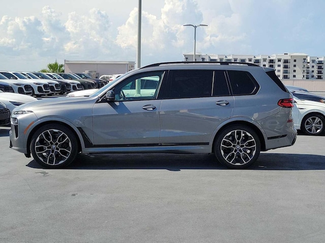 2024 BMW X7