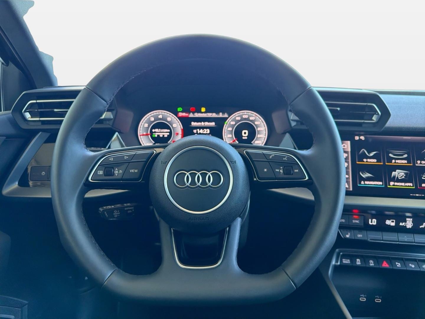 Bild über Audi A3 Sportback 30 TFSI Schaltgetriebe - für weitere Informationen kontaktieren Sie den Audi Partner