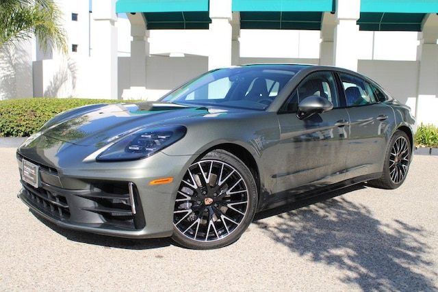 2026 Porsche Panamera Base