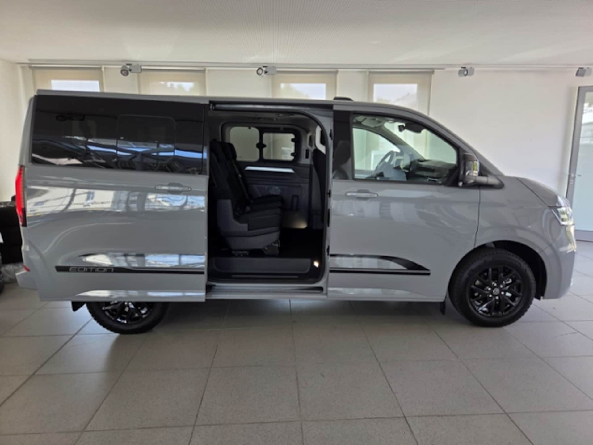 Volkswagen Caravelle Edition