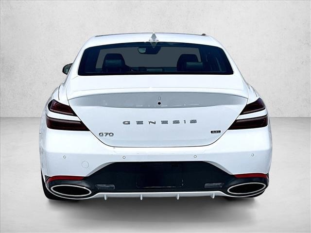 2022 Genesis G70