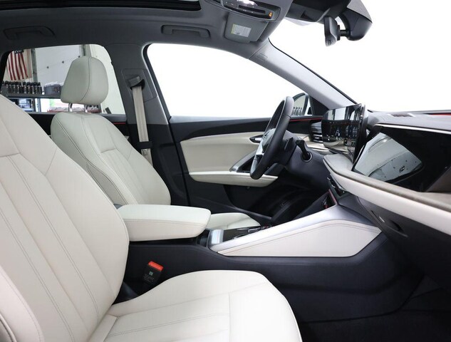 2025 Audi Q5 Premium - Photo 21