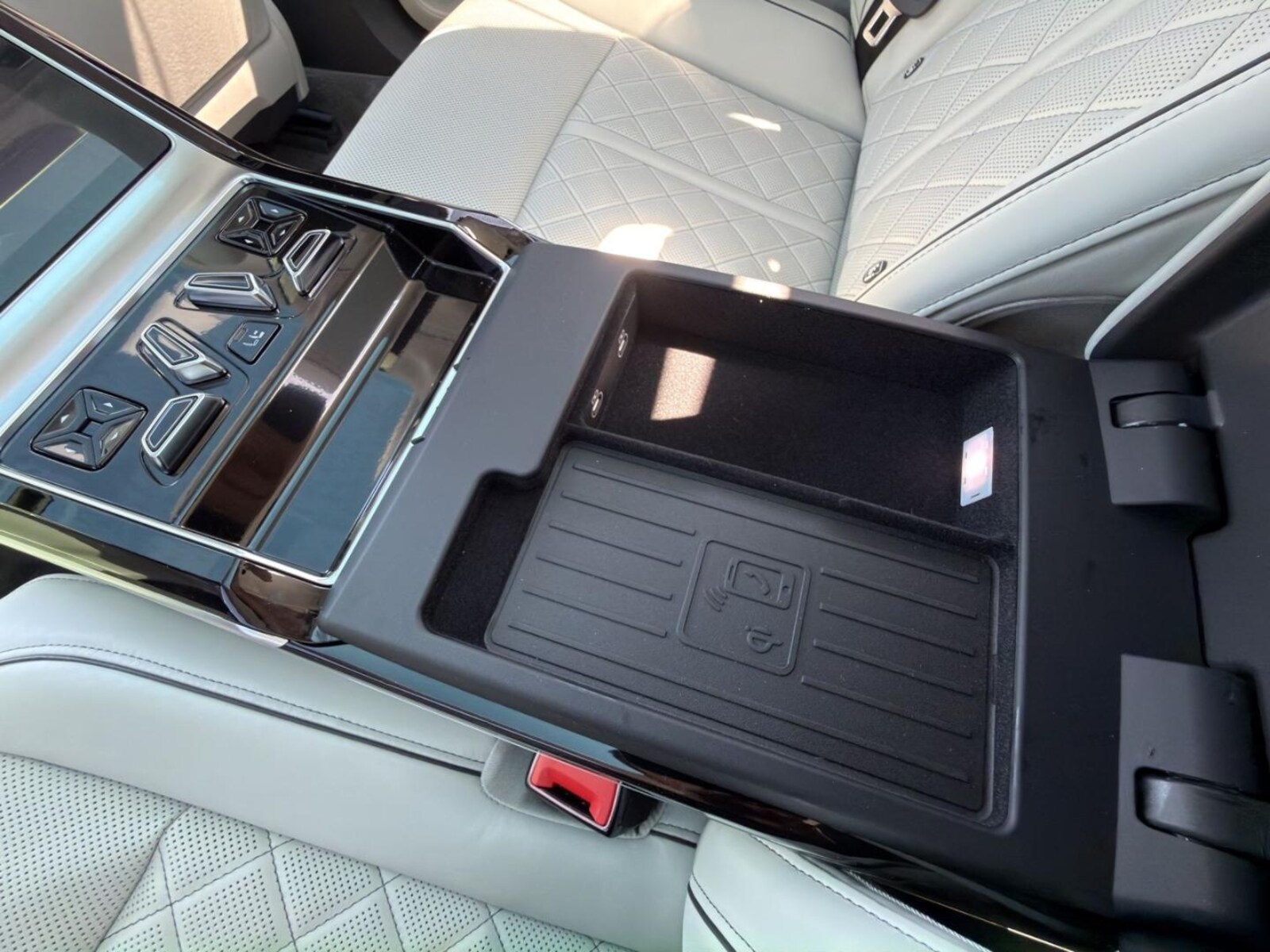 Audi A8 L – Bild 21