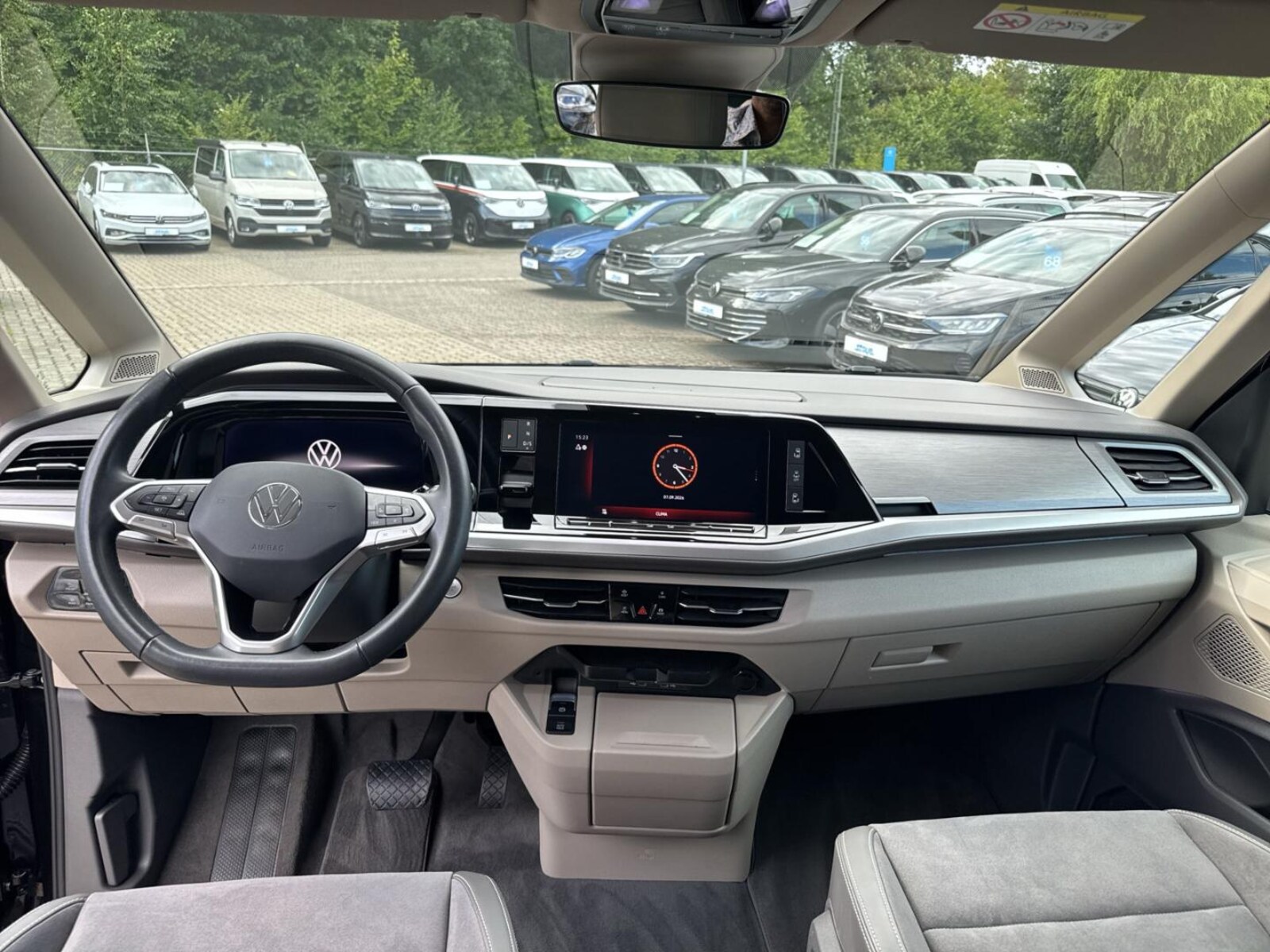 Volkswagen Multivan Langversion – Bild 9