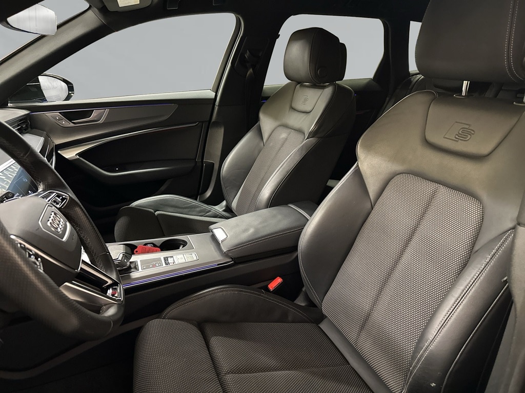 Bild som visar Audi A6 Avant A6 Avant 40 TDI quattro S line 204 hk S tronic - för mer information kontakta din Audi Partner