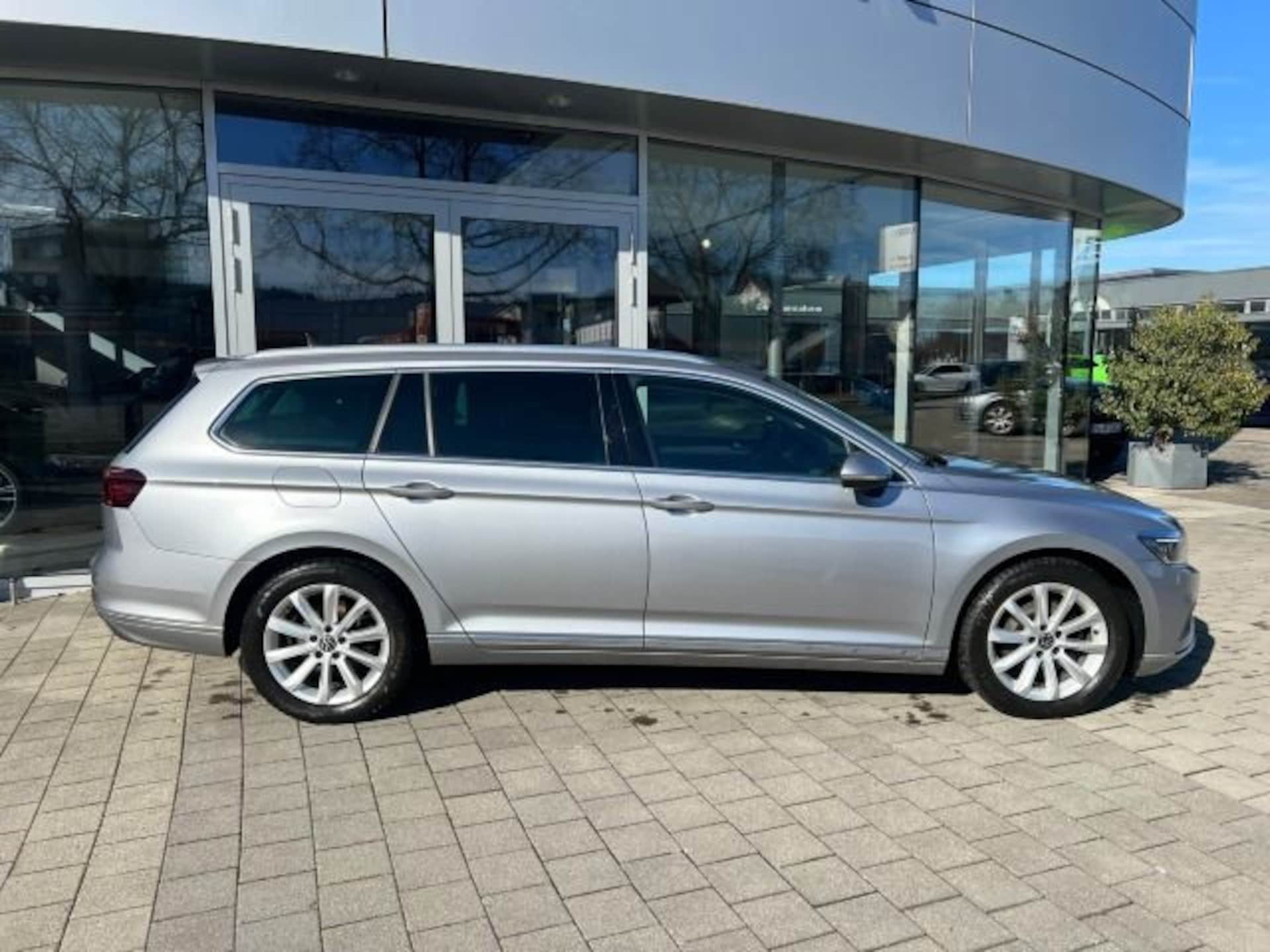Volkswagen Passat Variant Elegance