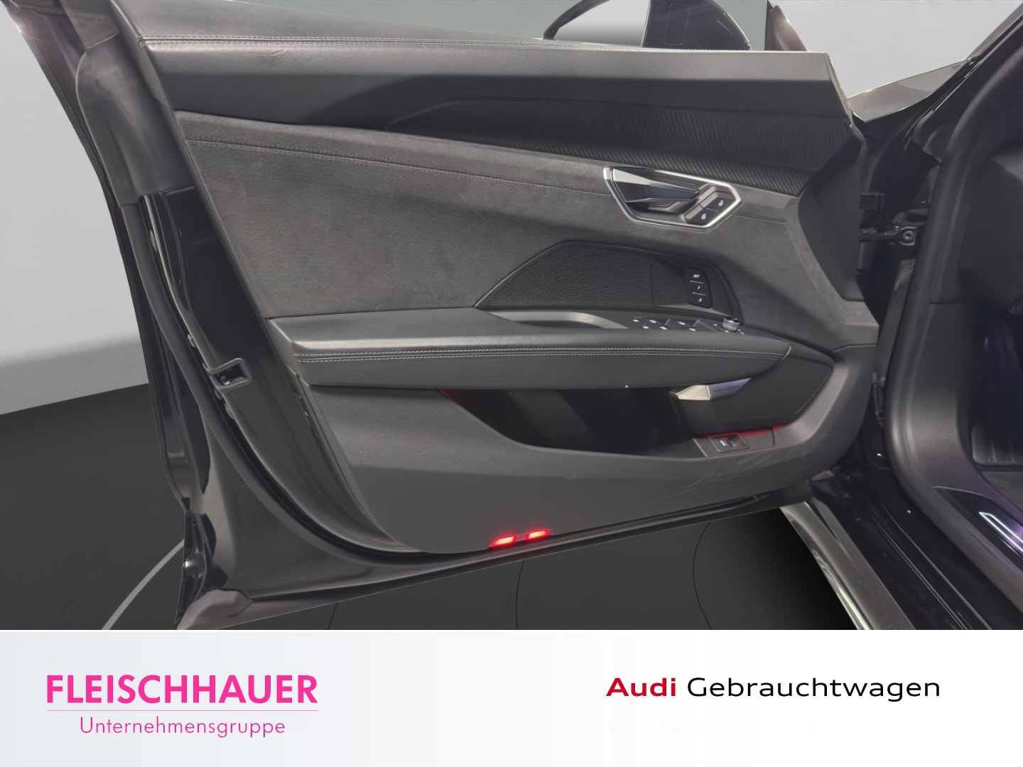 Bild über Audi RS e-tron GT e-tron quattro - für weitere Informationen kontaktieren Sie den Audi Partner