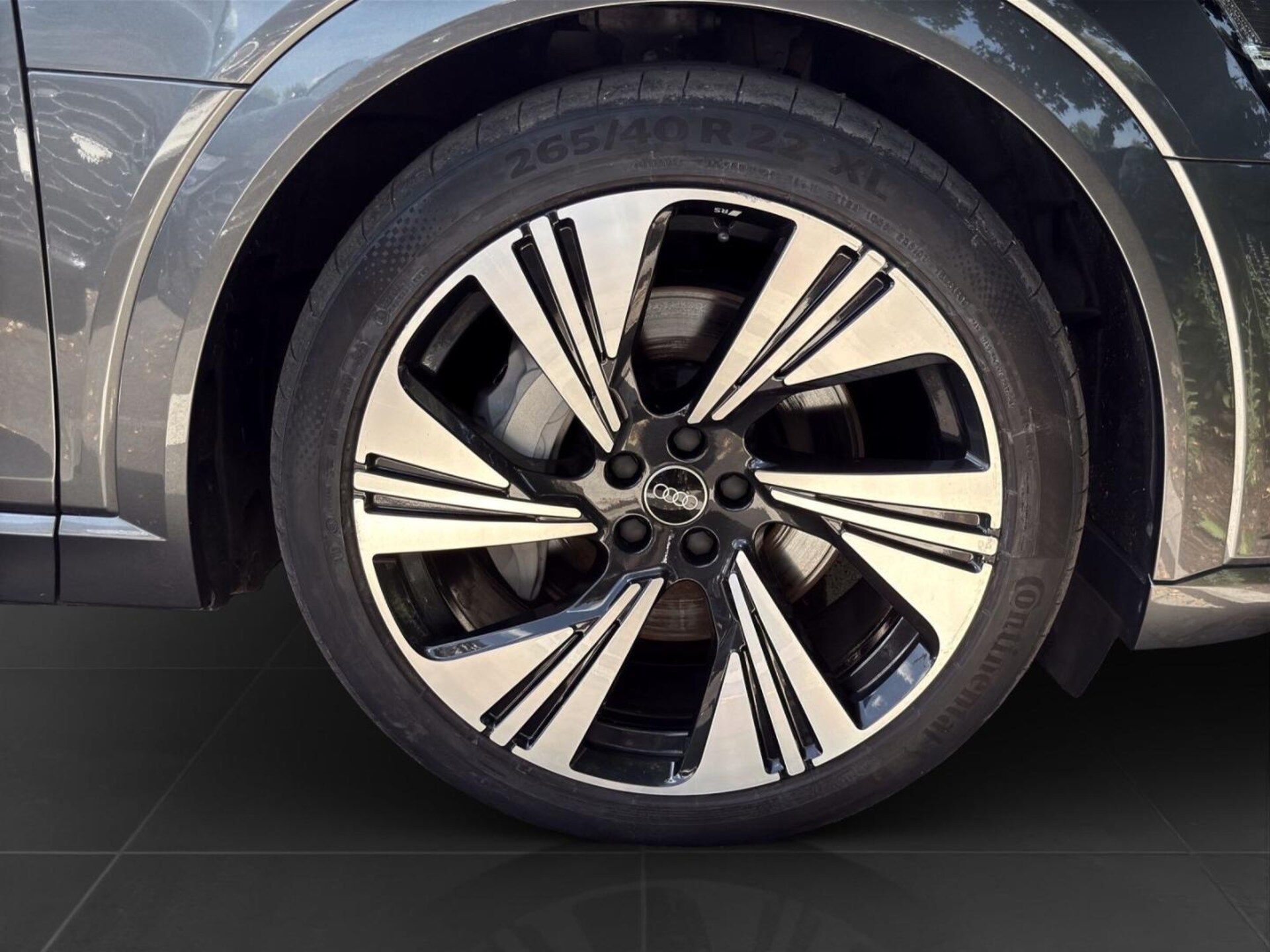 Audi Q8 e-tron S line
