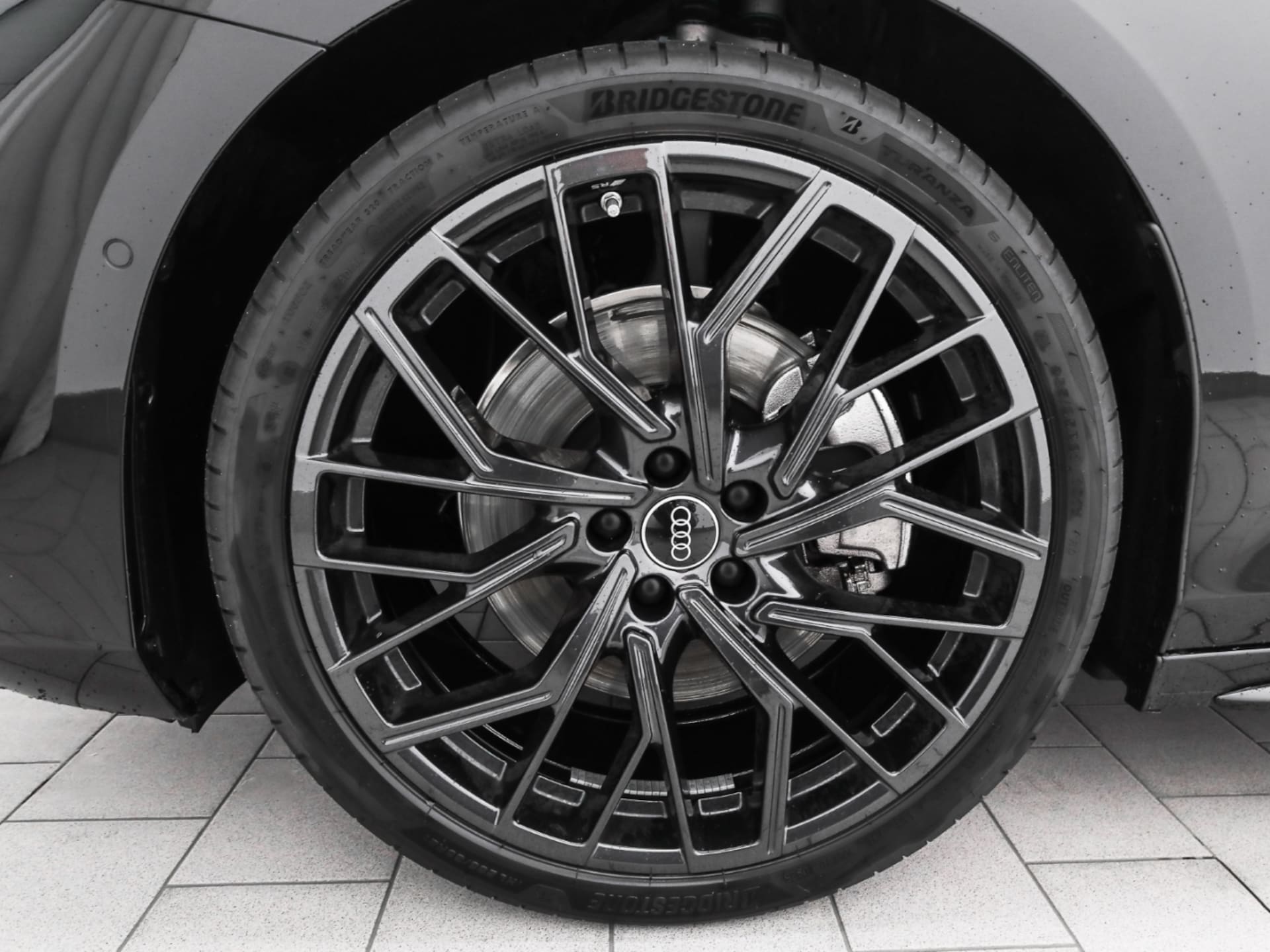 Audi A6 Avant edition one