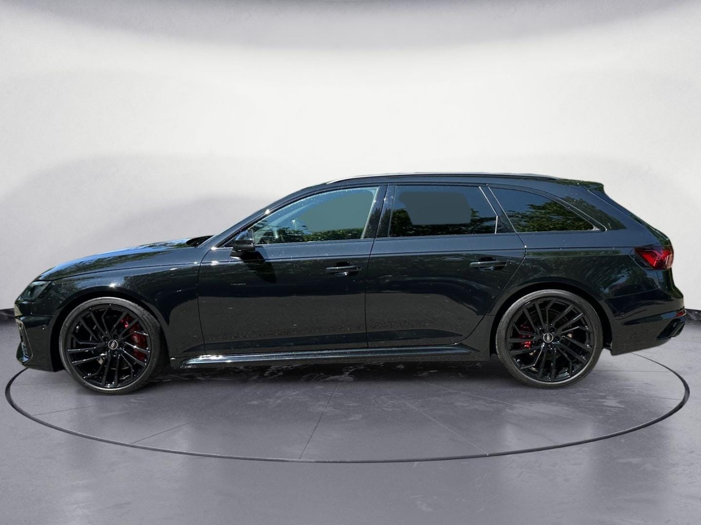 Image about Audi RS 4 Avant TFSI quattro tiptronic