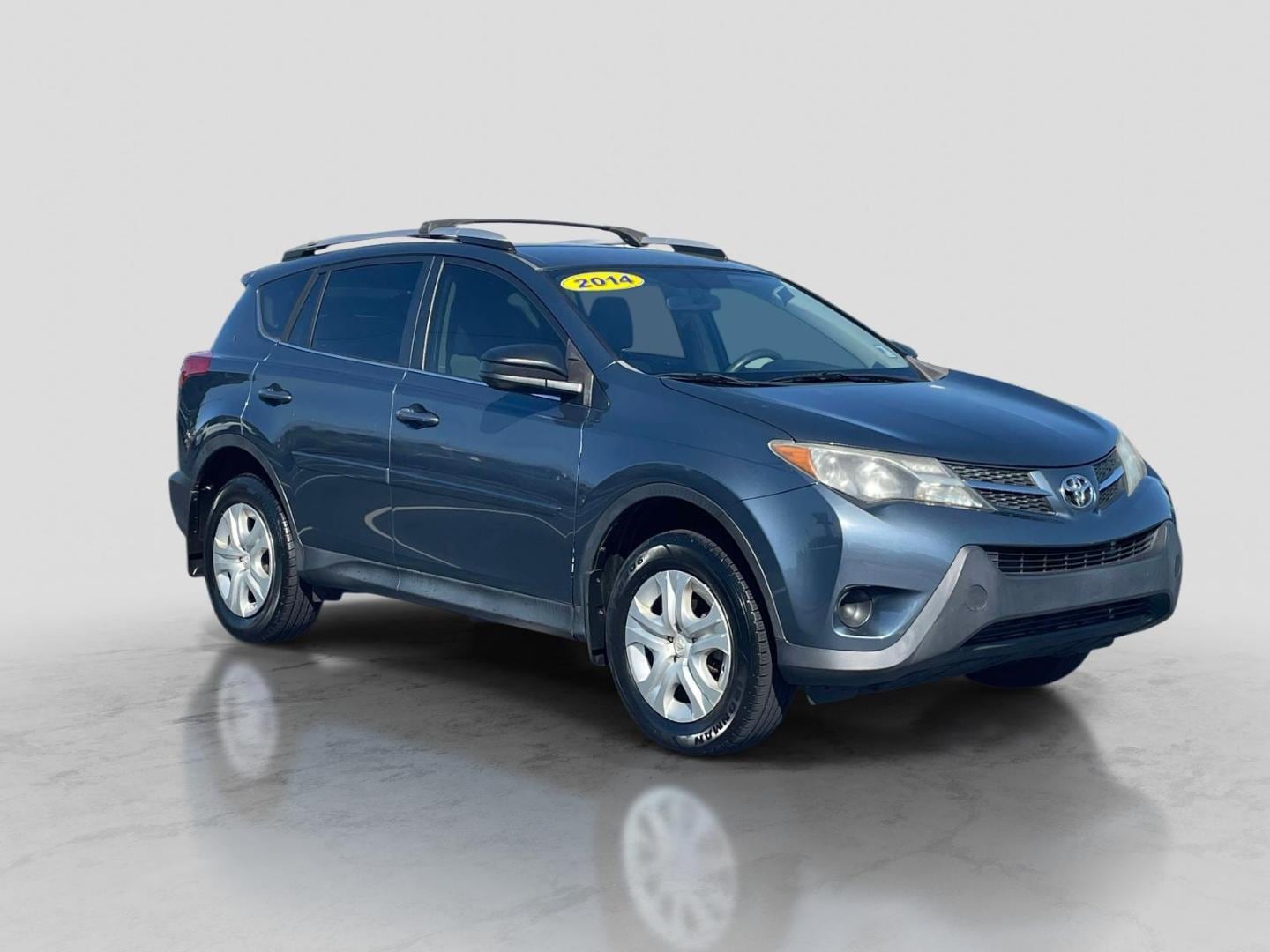 2014 Toyota RAV4 LE's photo