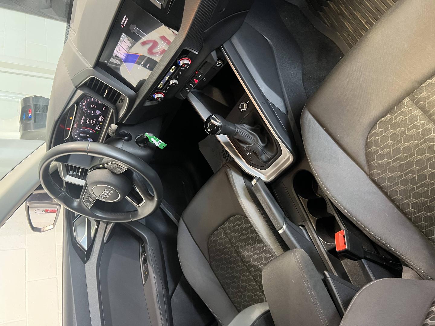 Image about Audi A1 citycarver Design 30 TFSI 85 kW (116 ch) S tronic